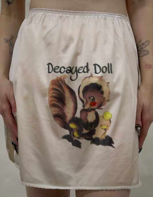Skunk slip skirt