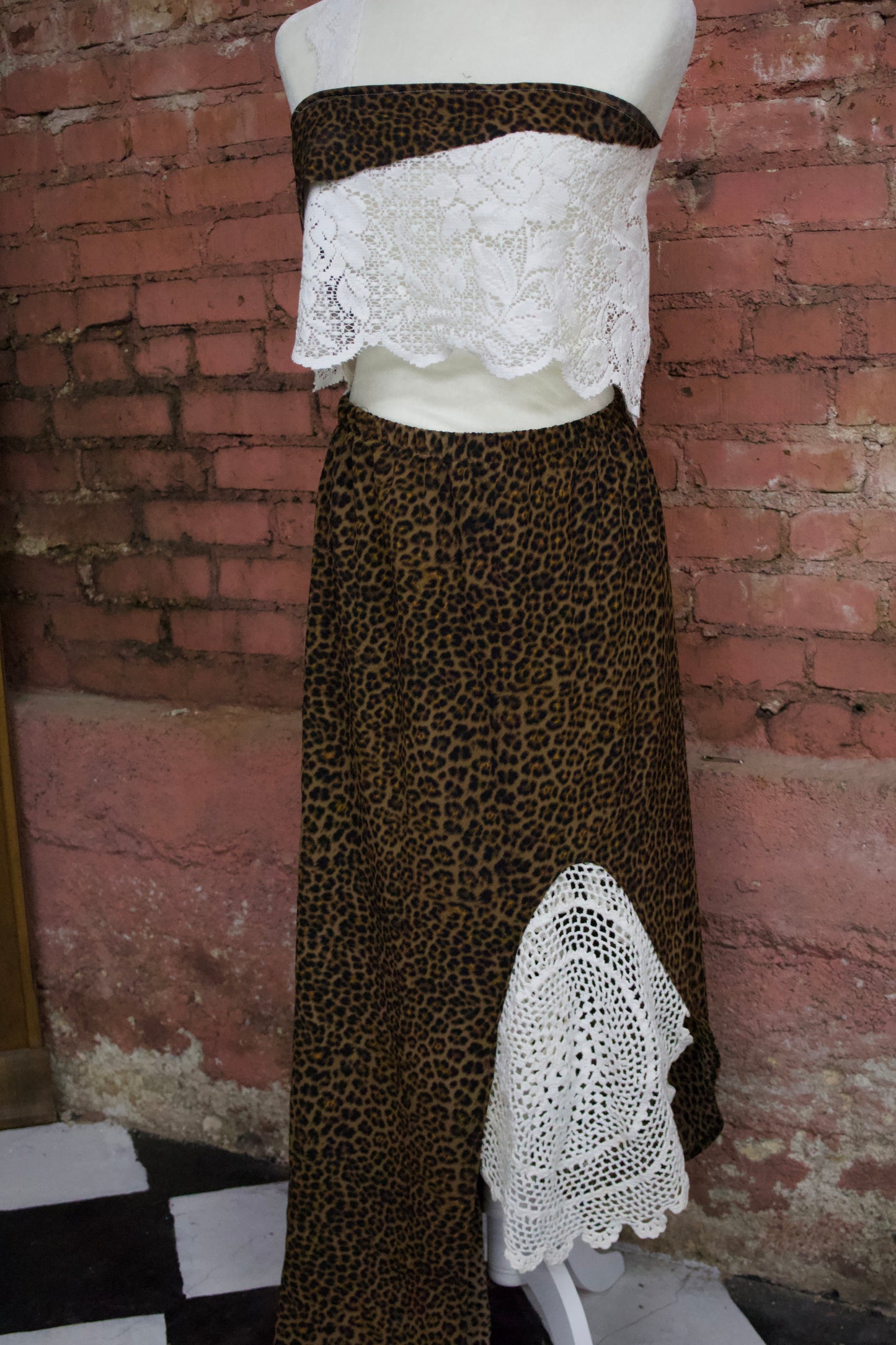 Cheetah Rose set
